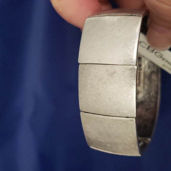 NWT BCBG OMG Bracelet - Picture 3 of 4